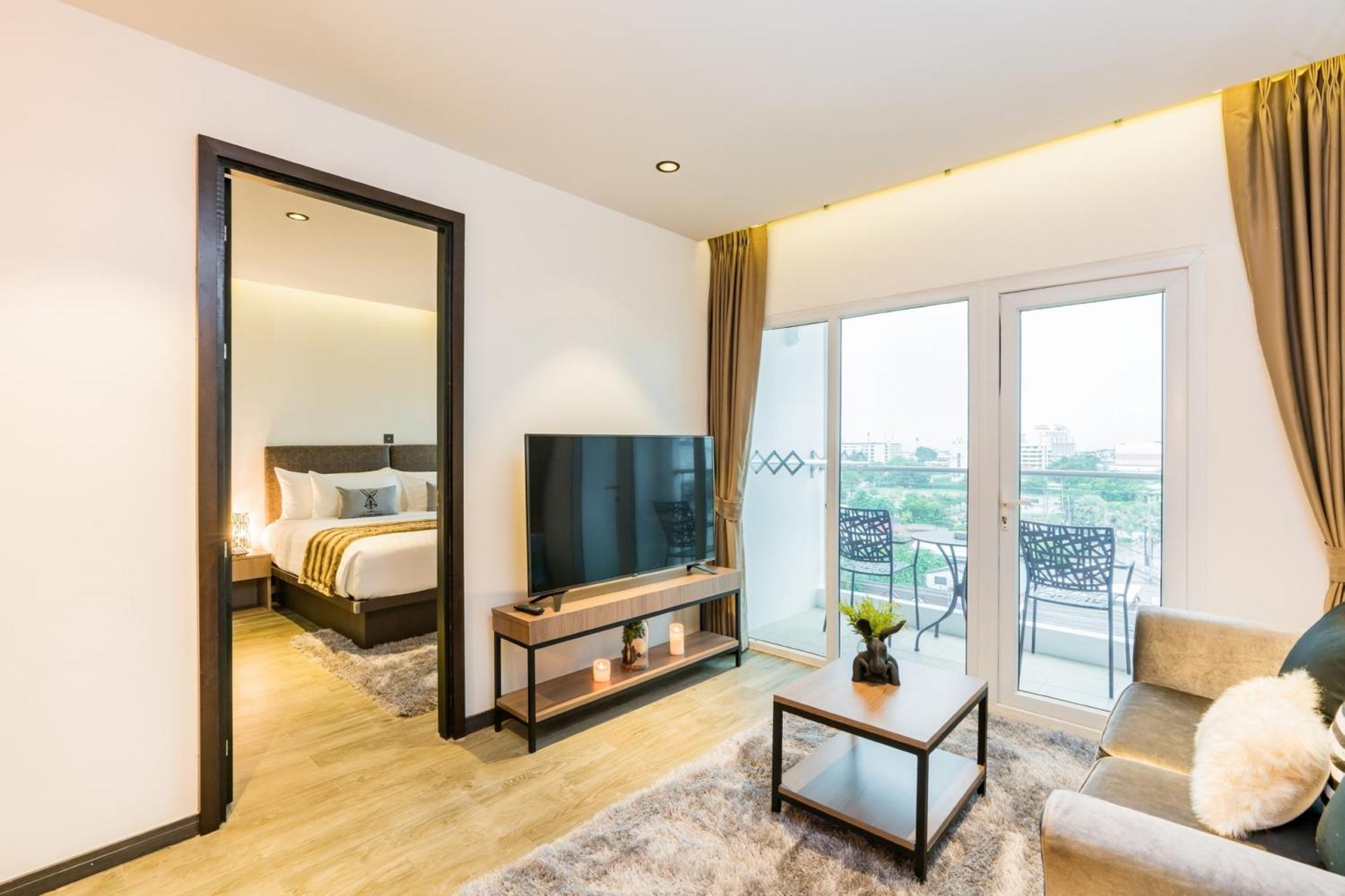 T Pattaya Hotel By Pcl Kültér fotó
