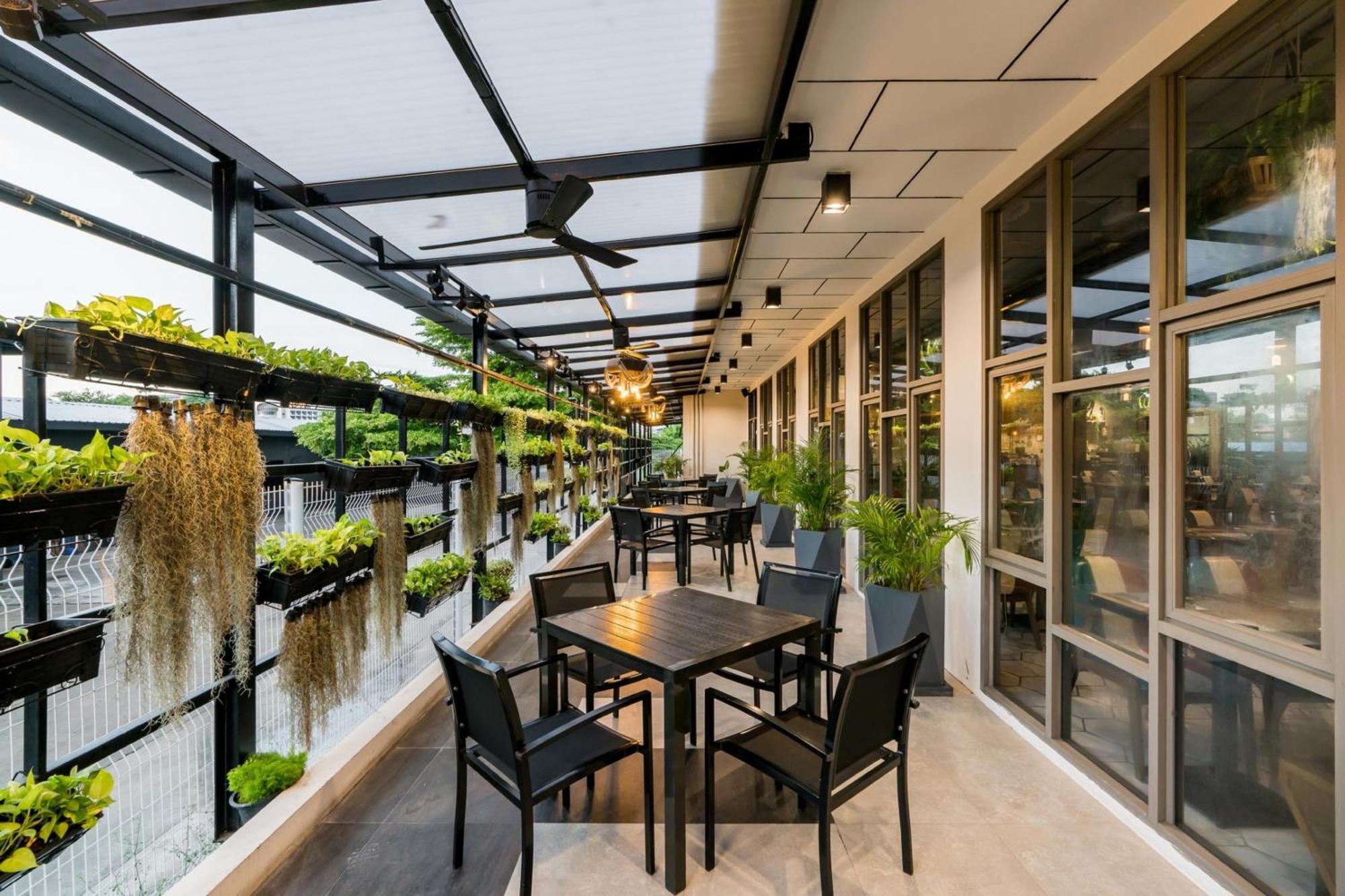 T Pattaya Hotel By Pcl Kültér fotó