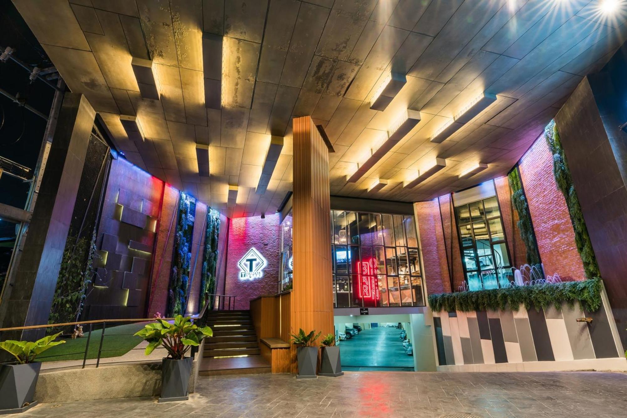 T Pattaya Hotel By Pcl Kültér fotó